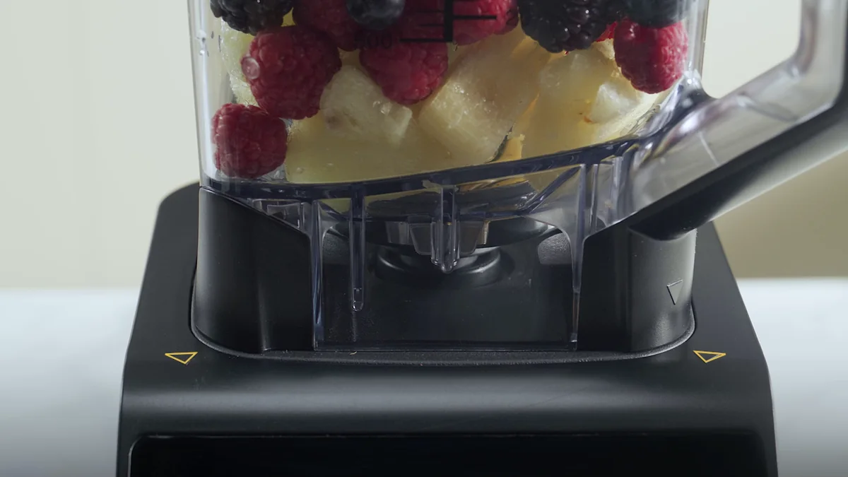 DREAME BlendLogic PB70 ąsotis pastatytas ant variklio bazės