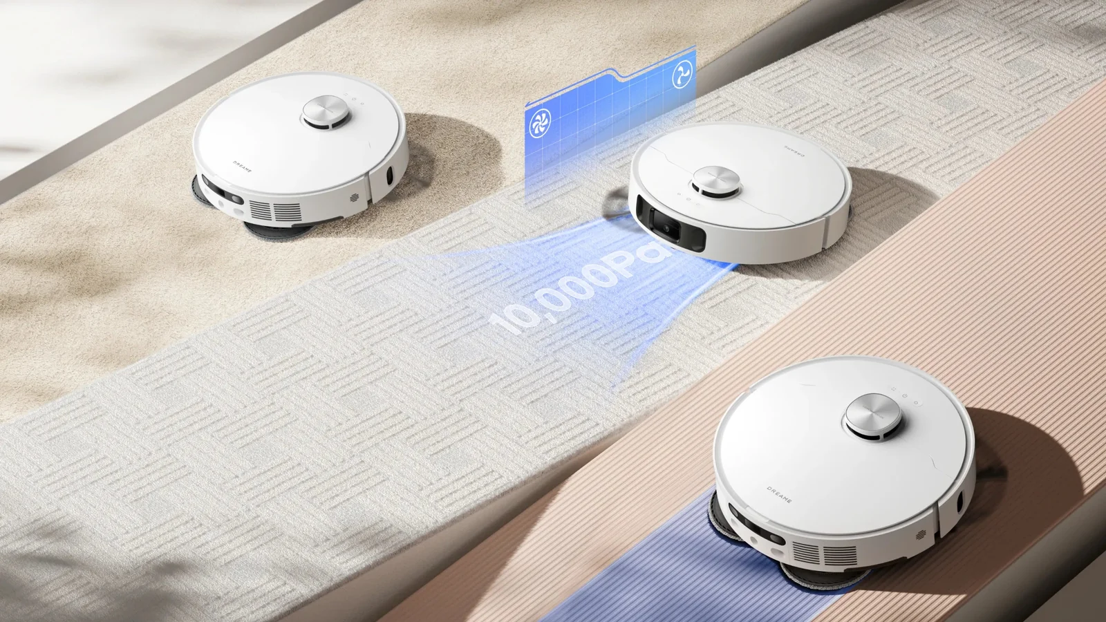 Du robotai valo kilimą, pažymėta 10 000 Pa siurbimo galia