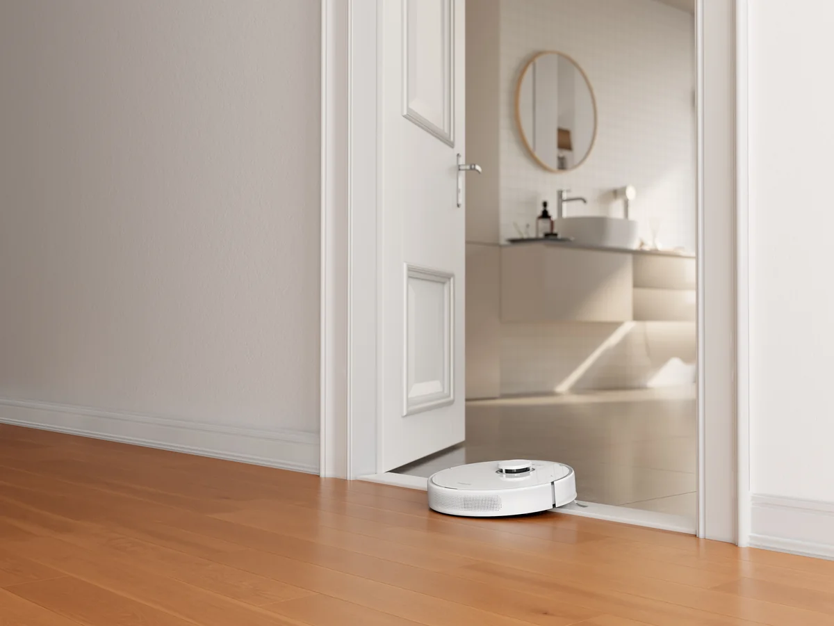 DREAME D10 Plus Gen 2 pervažiuoja durų slenkstį